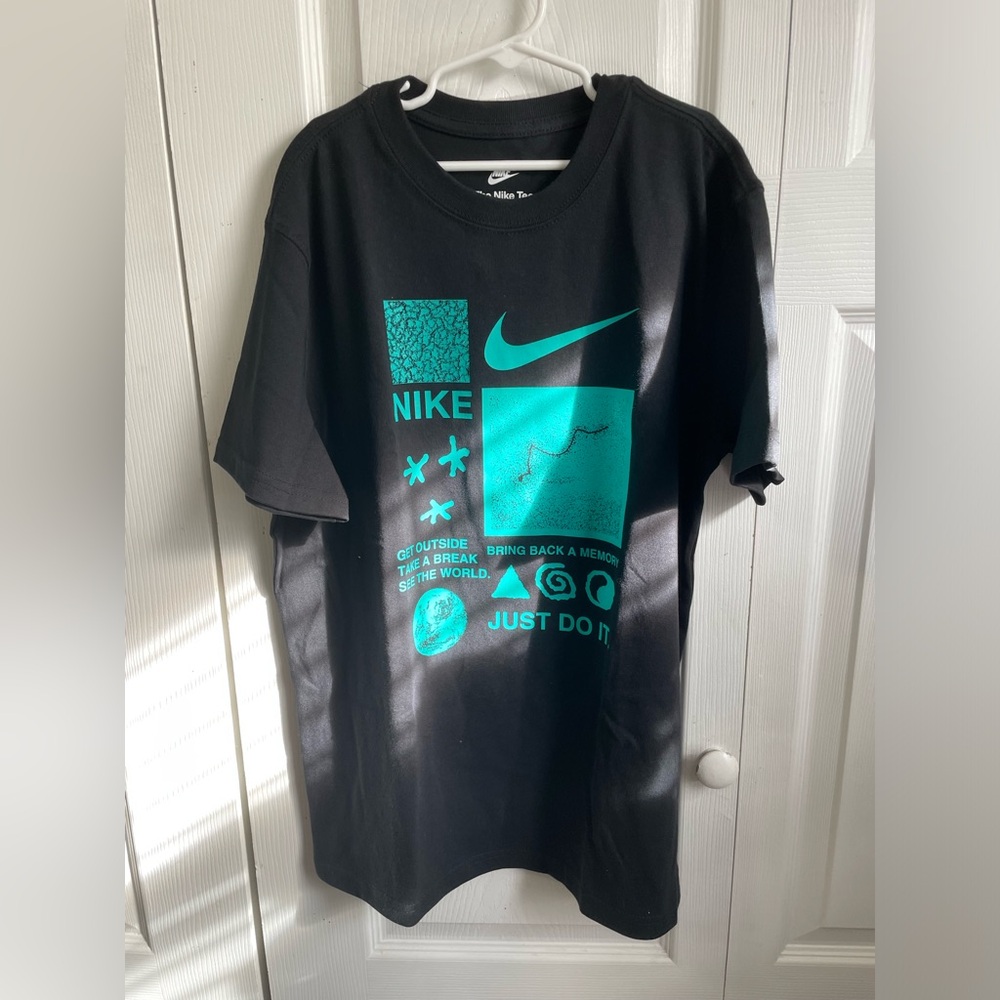 Nike kids shirt